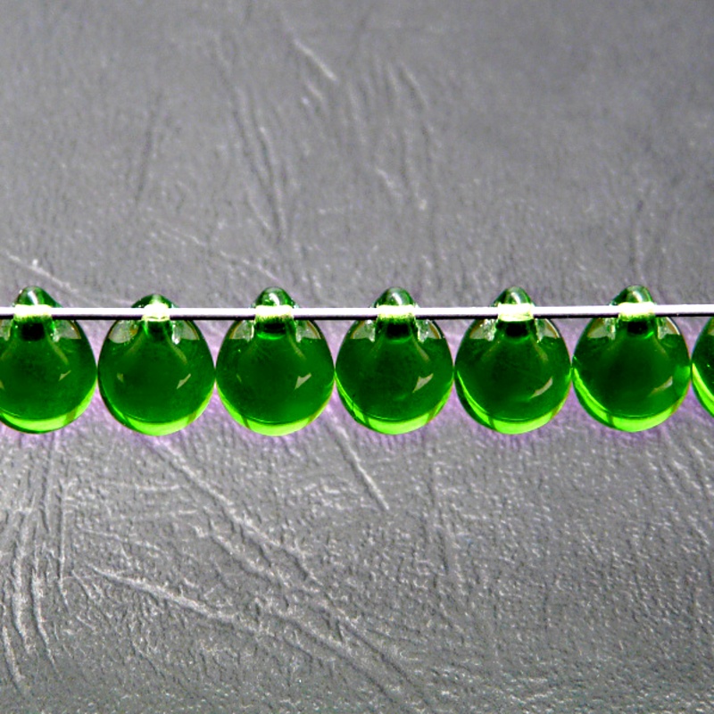 10pcs Czech Pressed Glass Teardrop Beads 10x14mm Light Chrysolite